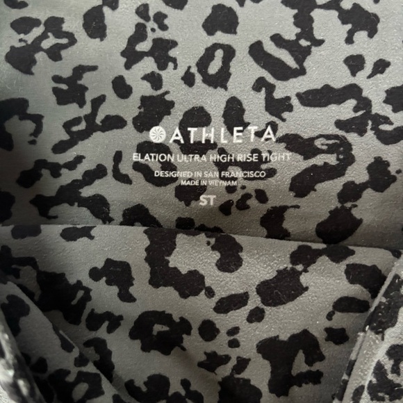 Athleta Black and Gray Animal Print Leggings Women’s Size Small - Picture 6 of 8